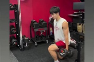 张博源点赞红雀力量教练发布张博源训练视频